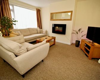 Henry's Guesthouse - Bath - Sala de estar