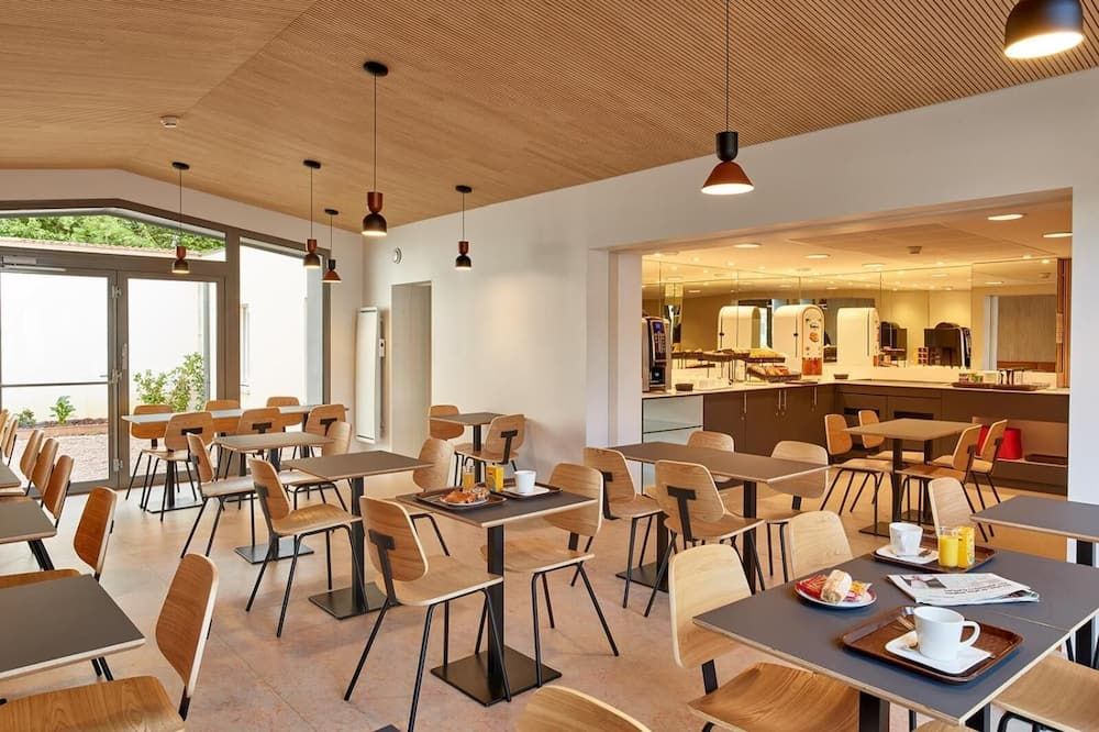 Hôtel Revotel Nancy Centre Gare Et Congrès - נאנסי - מסעדה