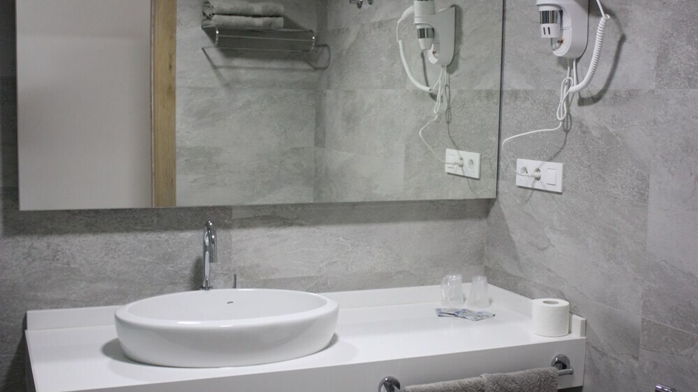 Hostal Cervantes Playa