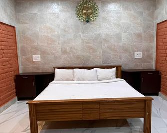 Maaya Farmstay - Theni - Bedroom