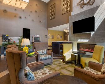 Best Western Hilliard Inn & Suites - Hilliard - Лаунж