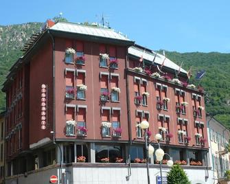 Croce Bianca - Omegna - Edificio