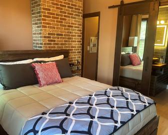 New! Urban Oasis, Chic 3-Br 2-Ba Corner Unit, Steps Away From Nyc! - Jersey City - Habitación