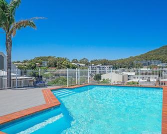 Nelson Towers Motel & Apartments - Nelson Bay - Piscina