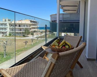 Hotel Evilion Sea And Sun - Neoi Poroi - Balkon