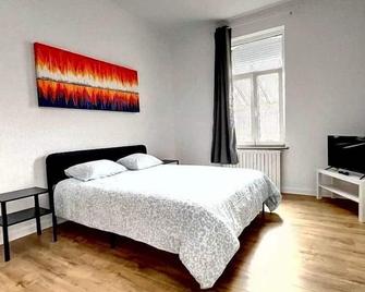 Station 82 B Charleroi-Airport - Charleroi - Sypialnia