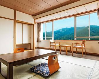 Kamenoi Hotel Nagatoro Yorii - Yorii - Essbereich