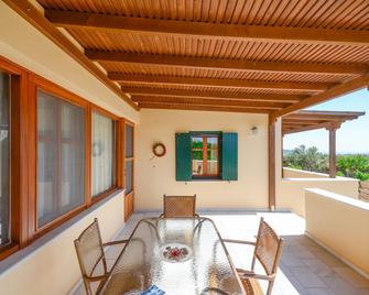 Naxos Cottage - Agiassos - Balcony