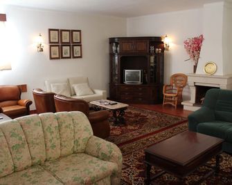 Casa do Parque Nature & Heritage Hotel - Castelo de Vide - Sufragerie