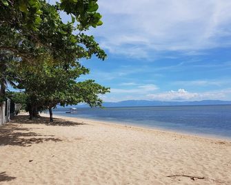 Anciano Beach House - Calatagan - Playa