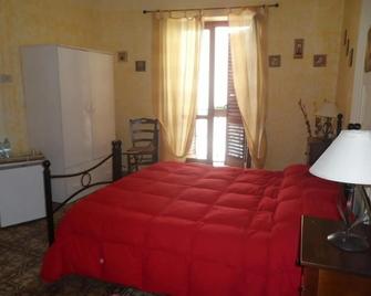 B&B Il Vecchio Messina - Trapani - Habitación