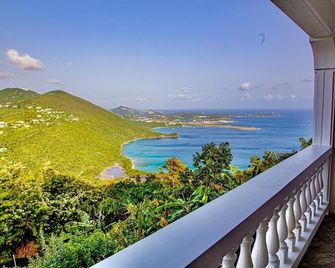 A Hidden Gem That Takes Your Breath Away! - Saint Thomas Island - Balcón