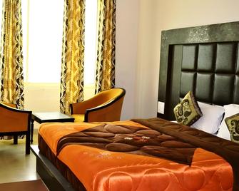 Hotel The Great Ananda - Haridwar - Bedroom