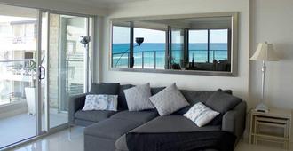 Pacific Surf Absolute Beachfront Apartments - Bilinga - Salon