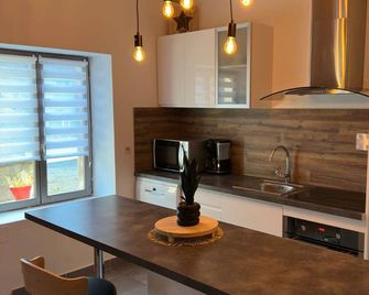 Gîte charmant pour 4-6 pers., terrasse et barbecue à Chagey - Chagey - Kjøkken