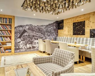 Hotel Jägerhof - Oetz - Lounge
