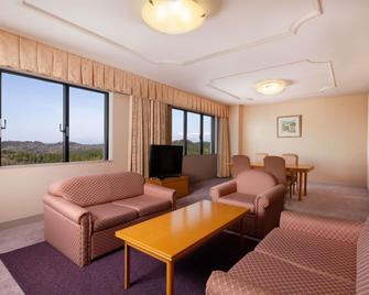 Mercure Toyama Tonami Resort & Spa - Tonami - Living room