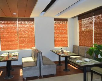 Sobti Continental Bareilly - Bareilly - Restaurant