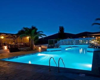 Zefiros Beach - Pythagorio - Pool