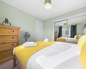Pinewood 3 Bedroom House in Inverness with Views - Inverness - Bedroom