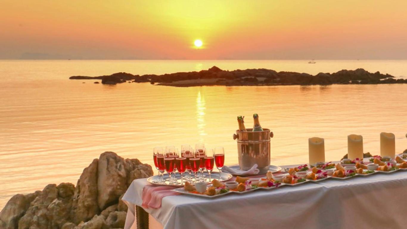 Beyond The Blue Horizon Boutique Bungalows