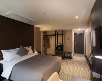 Hotel Foret Premier Nampo Branch - פוסן
