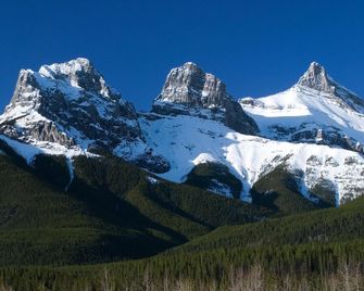 Canmore Inn & Suites - Canmore