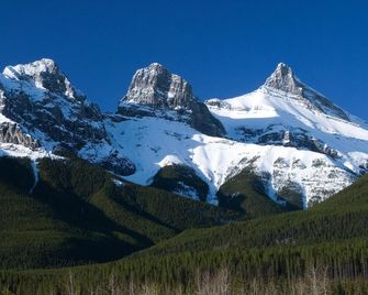 Canmore Inn & Suites - Canmore