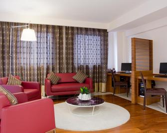 Holiday Inn Salerno - Cava De' Tirreni - Cava de' Tirreni - Living room