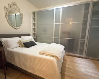 2-bedroom apartment in the heart of the vibrant East Village. - Nueva York - Habitación