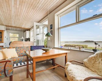 Exclusive Location At The Water's Edge - Kolding - Wohnzimmer