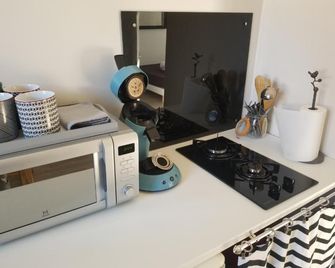 Gite Le Saint-Amour - Saint-amour - Kitchen