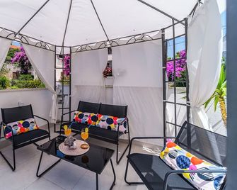 Rooms Anna - Milna (Brač)
