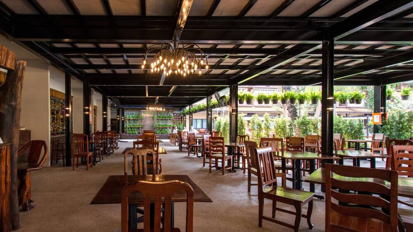 Basaya Beach Hotel & Resort