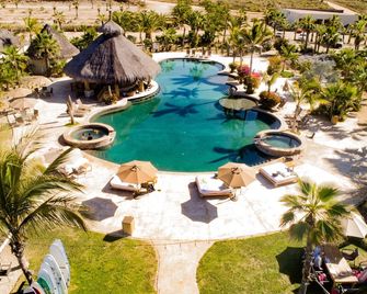 Cerritos Surf Town Beach Front Hotel And Spa - El Pescadero - Pool