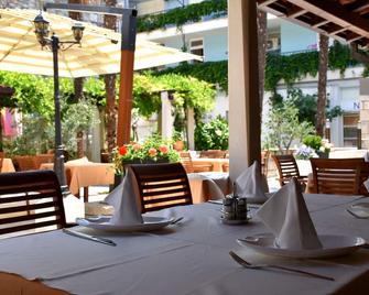 Villa Riva - Makarska - Restauracja