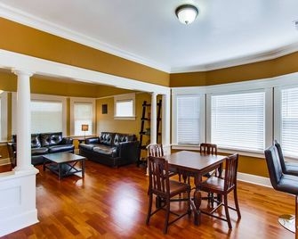 Amazing Urban Oasis - Close to Everything! - San Diego - Comedor