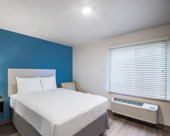 Woodspring Suites Evansville East - Evansville - Habitación