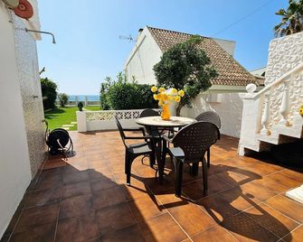 Golden Bay beach house by Lica - Estepona - Balcon