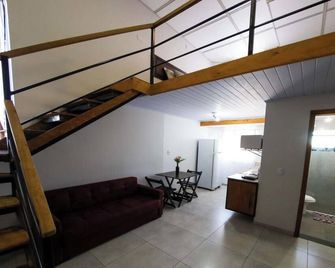 Studio em Ponta Grossa com Excelente Localizacao - Ponta Grossa - Stairs