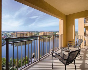 2br/2ba Wydham Bonnet Creek, Steps From Disney World ! Avail:12/23/25 -12/29/25 - Lake Buena Vista - Parveke