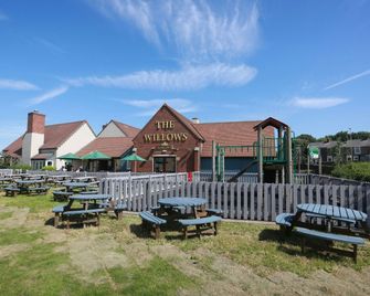Willows, Blackburn by Marston's Inn - Blackburn - Patio