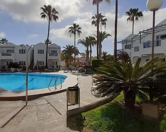 Turbo Club - Maspalomas - Piscine