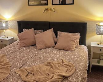 Noah Longstay - Västerås - Bedroom