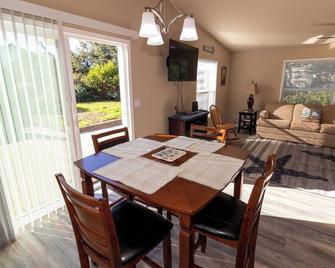 Beach Access at Falcon Shores - Florence - Dining room