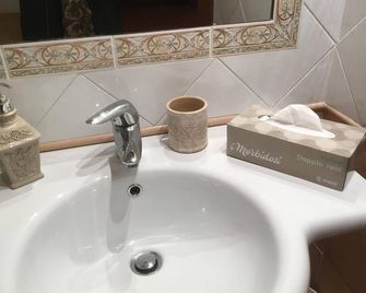 JFK b & b - Ciampino - Koupelna