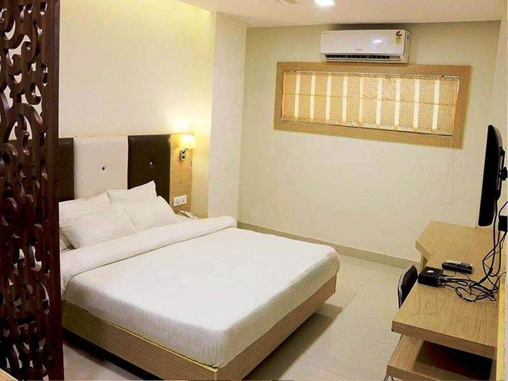 Hotel Sudarshan City Walk