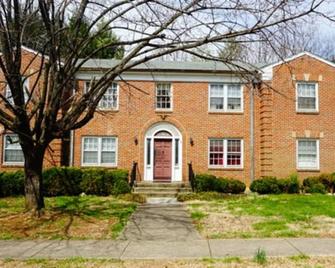 Historic Grandin Court Area 1st Floor Loft - Roanoke - Building