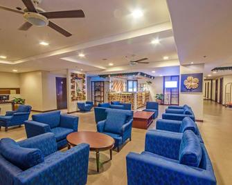 Fersal Hotel Puerto Princesa - Puerto Princesa - Lounge