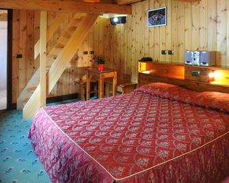 Hotel Bouton D'Or - Cogne - Cogne - Camera da letto